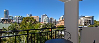 Spring Hill Mews Apartments