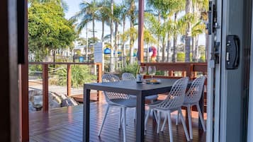 Palm Villa | Terrace/patio