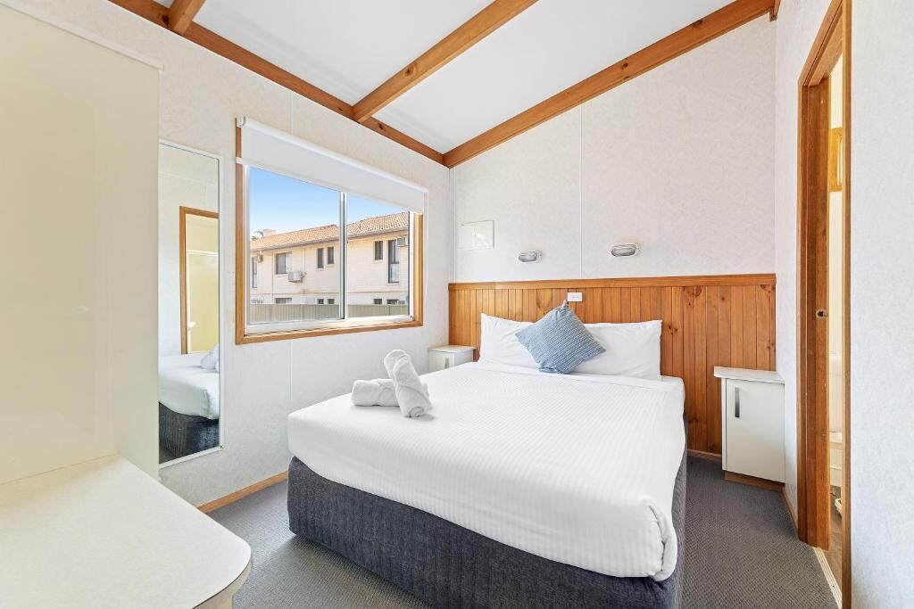 Sea Breeze Villa | Strykejern/-brett, wi-fi (inkludert) og sengetøy