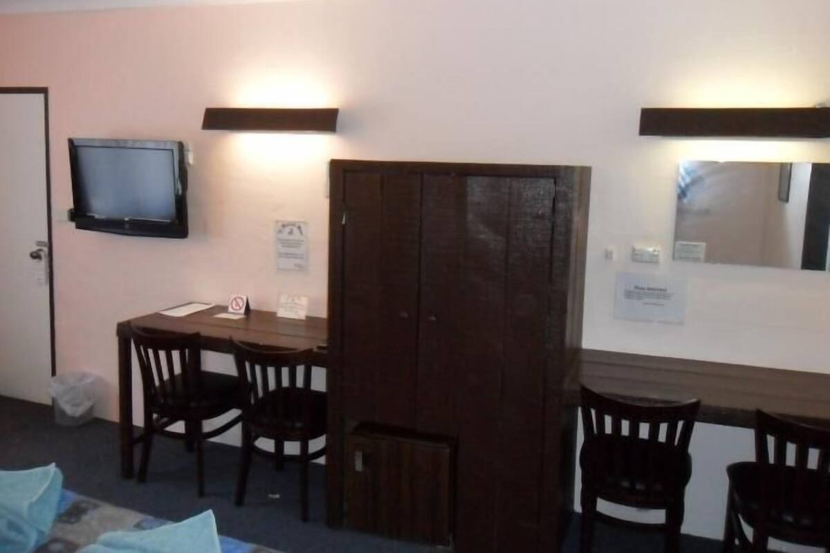 Standard Room, Non Smoking (double +3 singles) | Iron/ironing board, cribs (surcharge), WiFi (free)