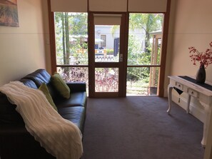 Appartement Standard, 2 chambres, non-fumeurs, cuisine (A Secret Garden Escape) | Entrée intérieure