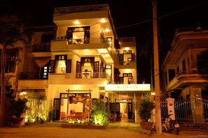 Front of property - evening/night - Thien Tan Homestay Hoi An (Da Nang)