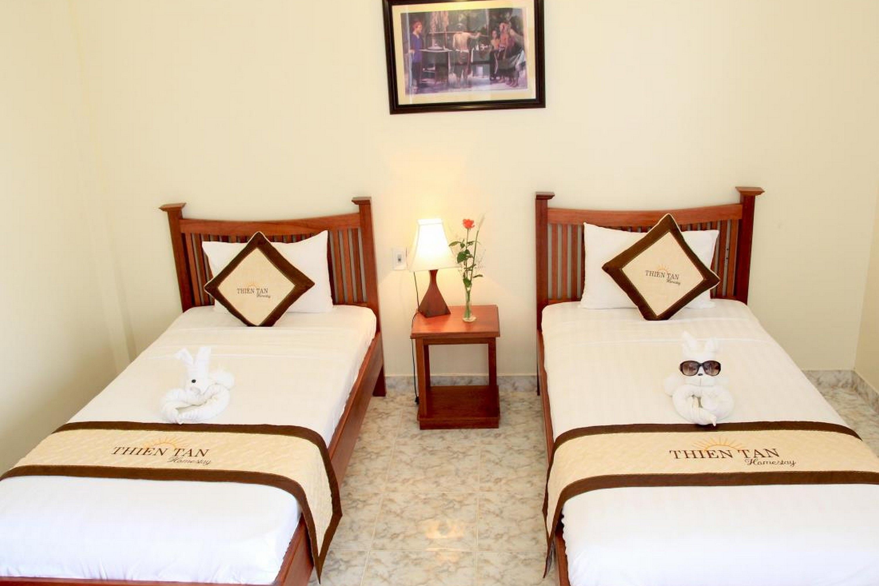 minibar, desk, soundproofing, free wifi