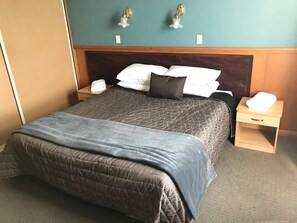 Iron/ironing board, free WiFi