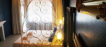 Baan Saladaeng Boutique Guesthouse