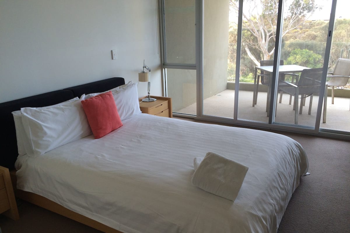 One Bedroom Garden View Apartment - 335