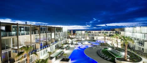 Fasade – kveld/natt