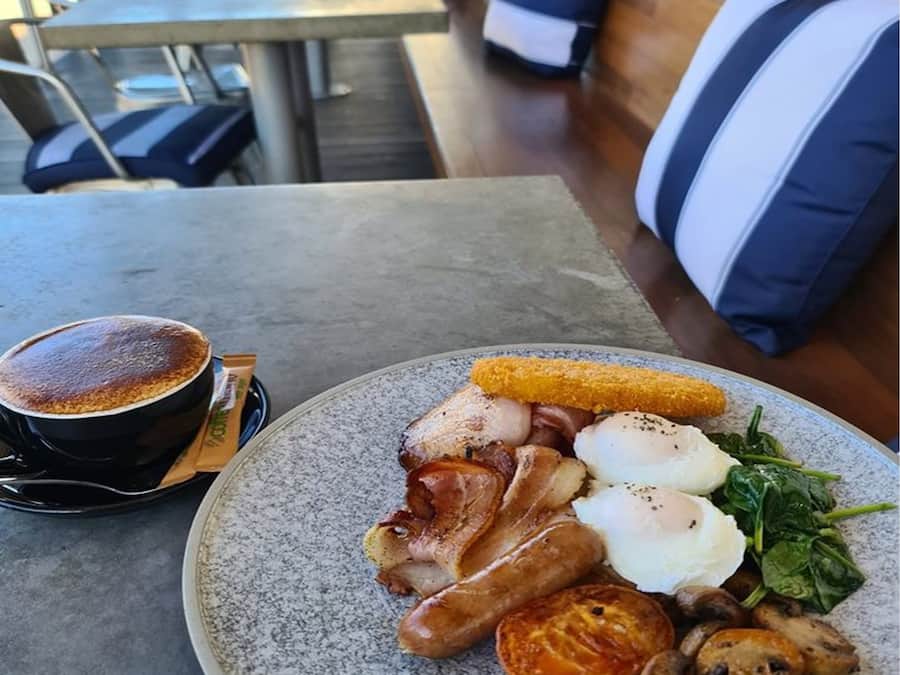 Daily cooked-to-order breakfast for a fee