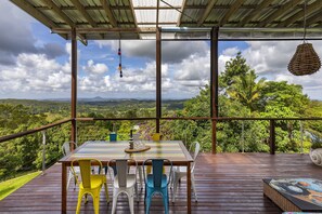 Panoramic-Haus, 5 Schlafzimmer, Meerblick, Meerseite | Blick vom Balkon