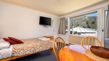 1 Schlafzimmer, VerdunkelungsvorhÀnge, kostenloses WLAN, BettwÀsche