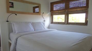 In-room safe, free WiFi