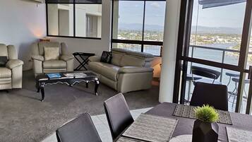 2 bedrooms, premium bedding, pillowtop beds, individually decorated