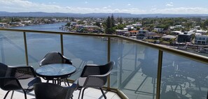 2 bedrooms, premium bedding, pillowtop beds, individually decorated