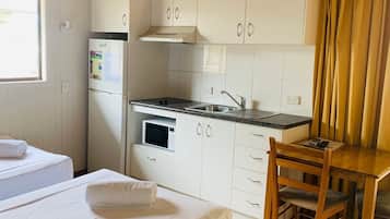 双床房 | 私人厨房 | 大冰箱、微波炉、炉灶、茶具/咖啡用具