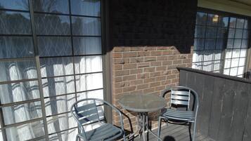 Family Suite, 1 Bedroom | Terrace/patio