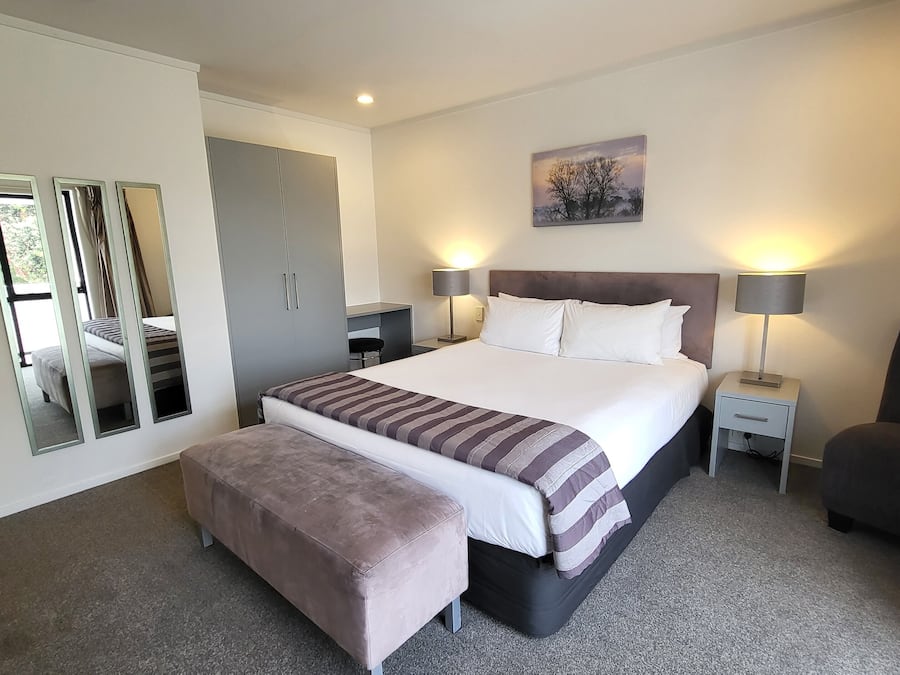 Deluxe Room, Hot Tub | Free WiFi, bed sheets