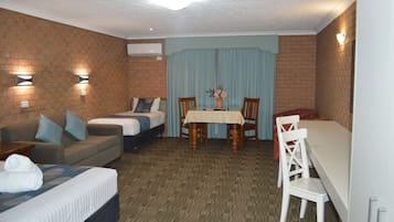 Habitación estándar, 1 habitación (Twin Beds) | Sistema de insonorización, tabla de planchar con plancha, wifi gratis