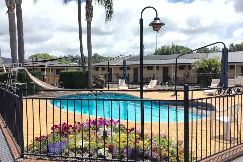 James Street Motor Inn