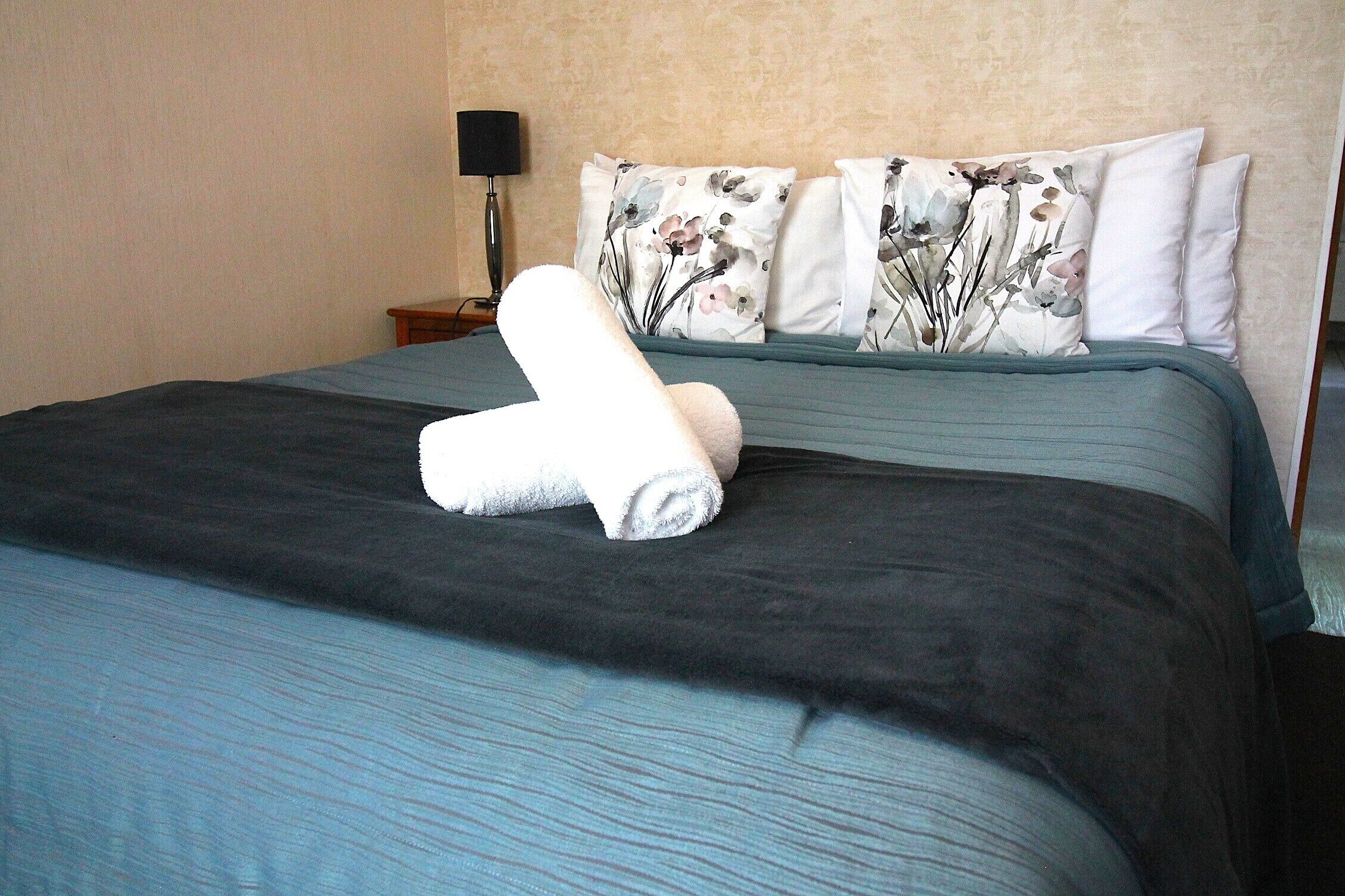 Family Room | Iron/ironing board, free WiFi, bed sheets