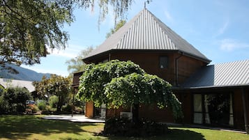 Fachada da propriedade