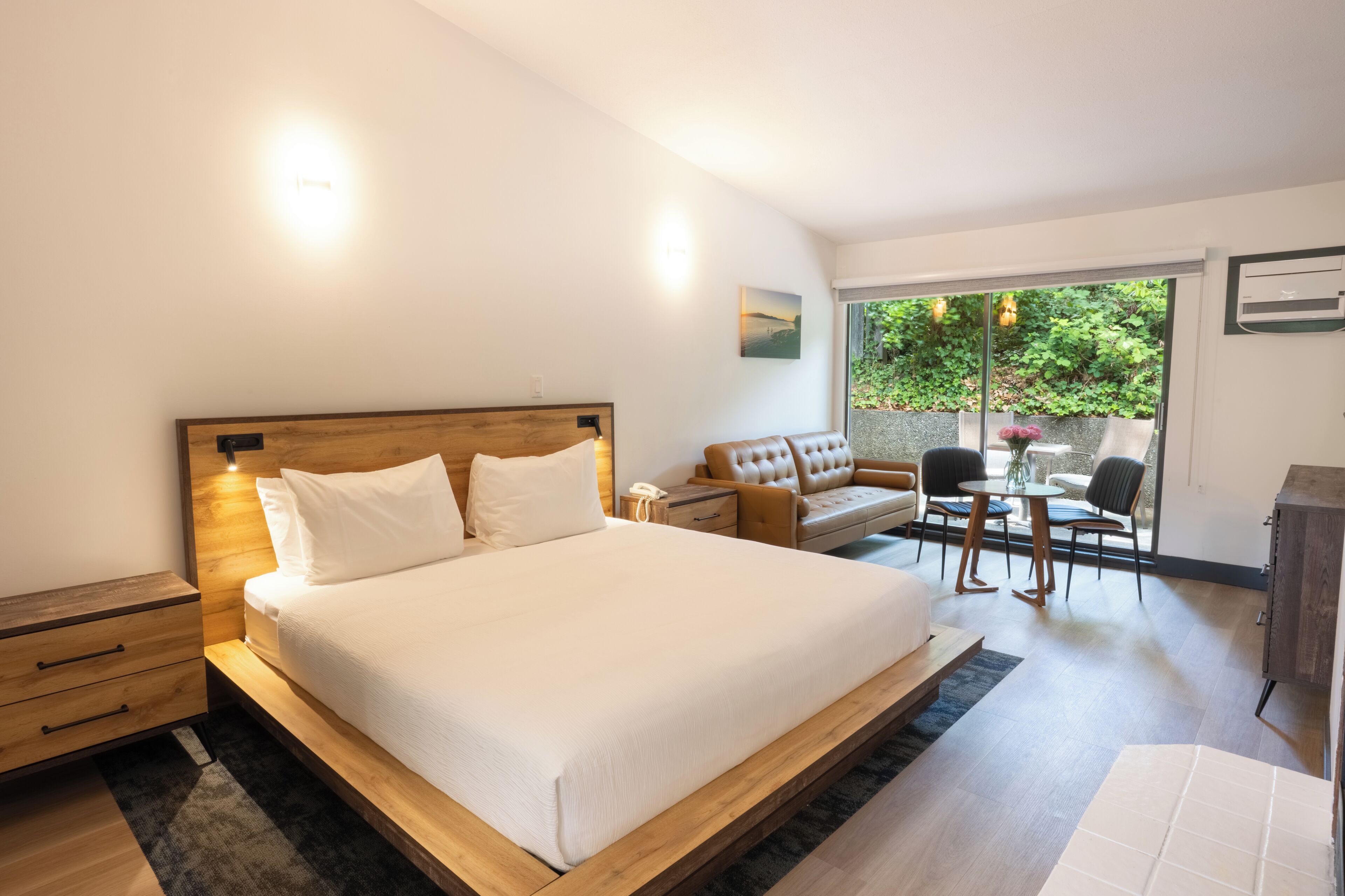 Pillow-top beds, desk, iron/ironing board (on request), free WiFi