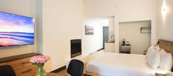Sunshine Lodge