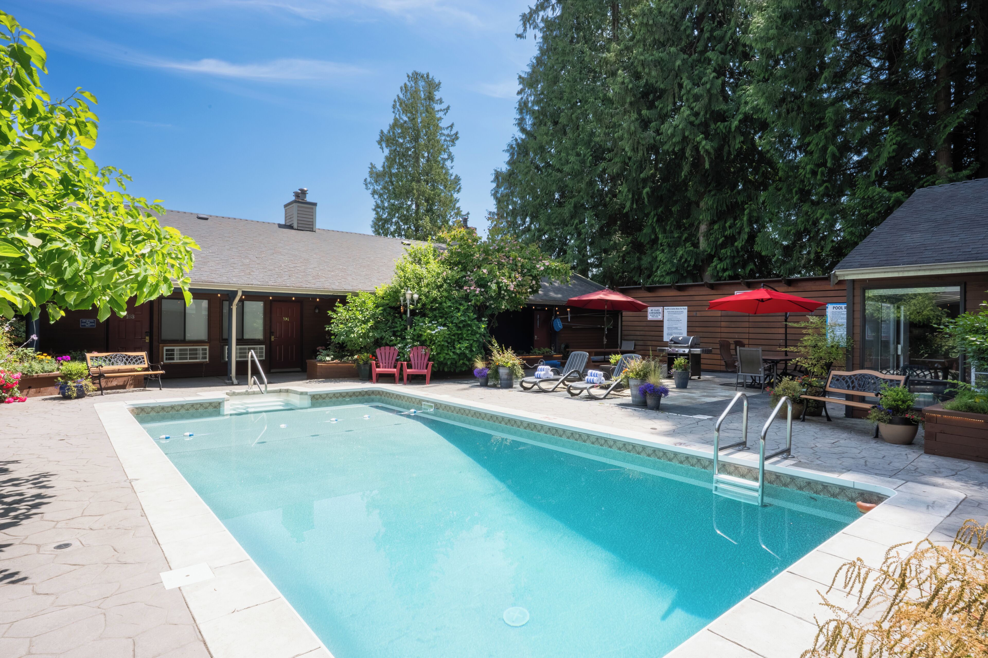 Seasonal outdoor pool