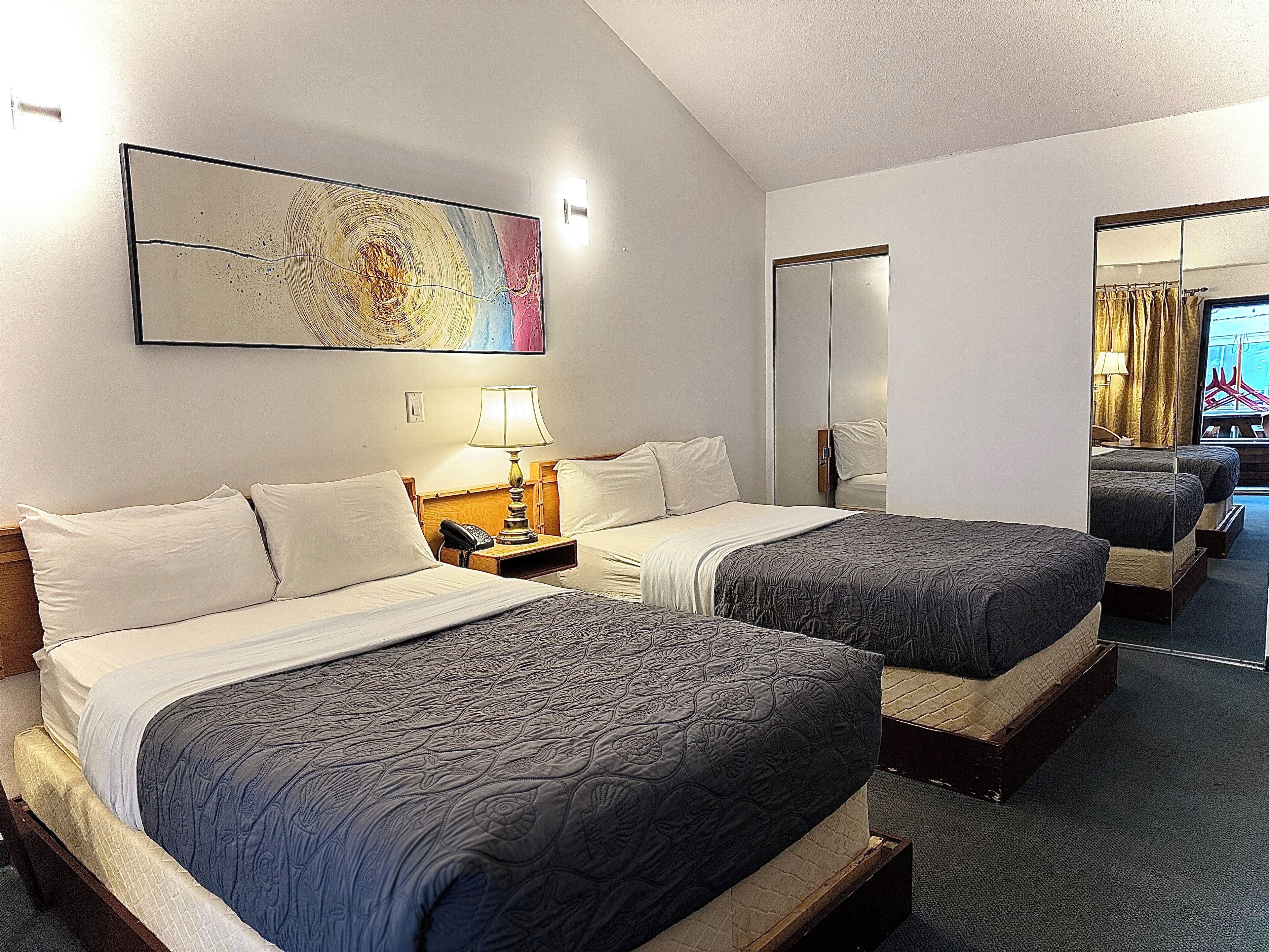 標準雙人房 | 舒適加層、熨斗/熨衣板、免費無線上網、床單