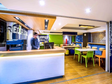 Exterior. Ibis Budget St Peters