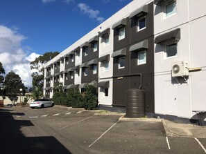 Self parking - Ibis Budget St Peters (St Peters)