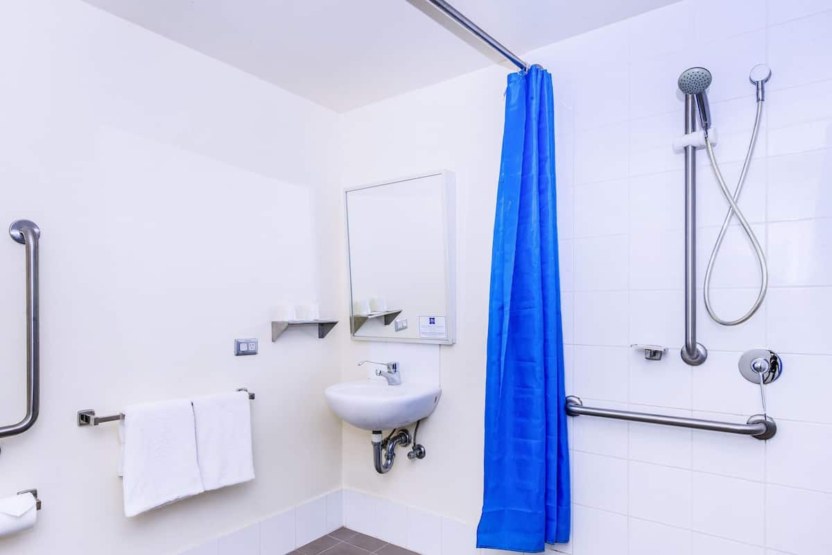 Habitación estándar, 1 cama Queen size | 1 habitación, sábanas de algodón egipcio y ropa de cama de alta calidad