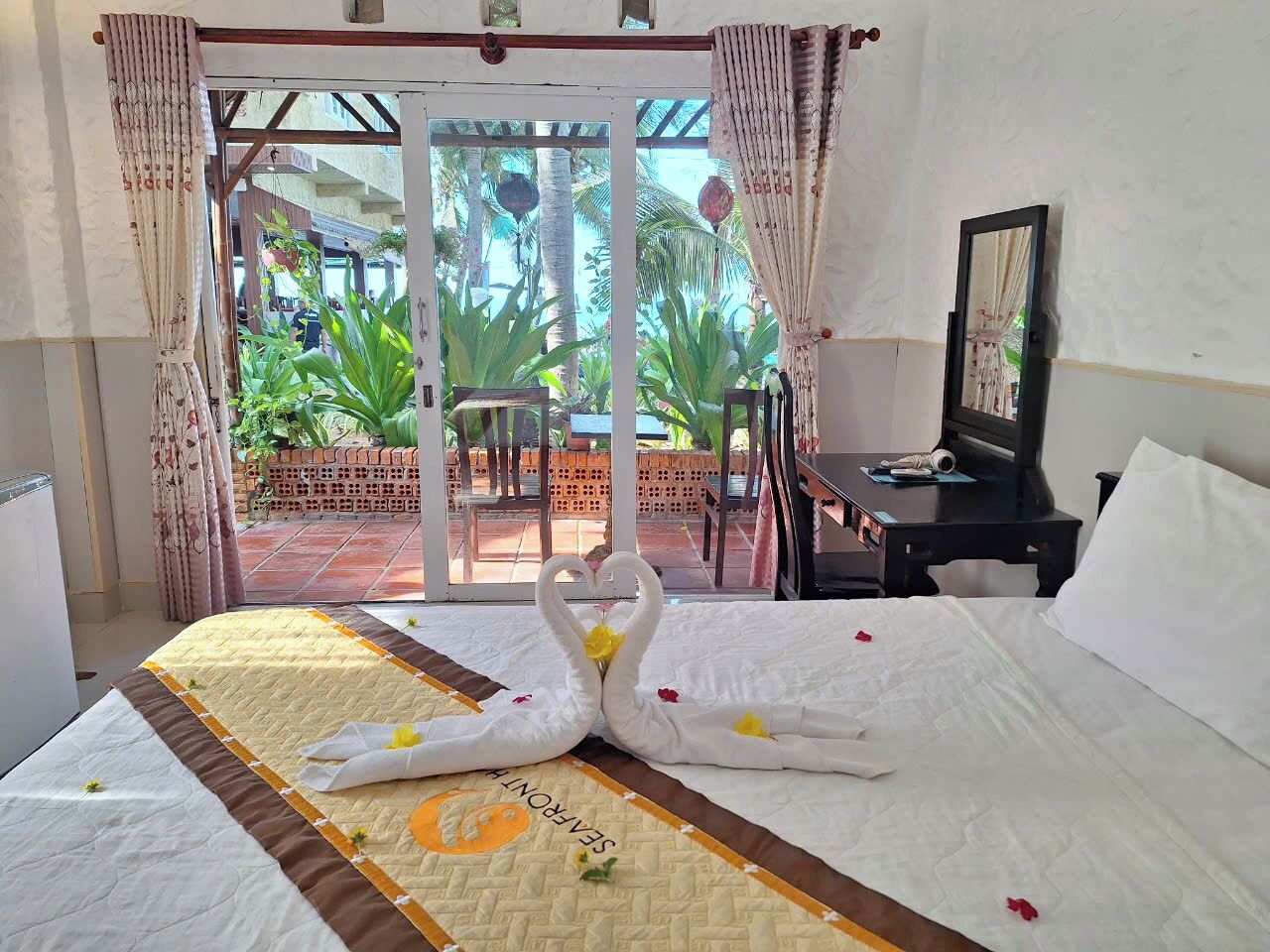 Phòng Superior, quang cảnh vườn | Minibar, bàn, truy cập Internet không dây miễn phí 