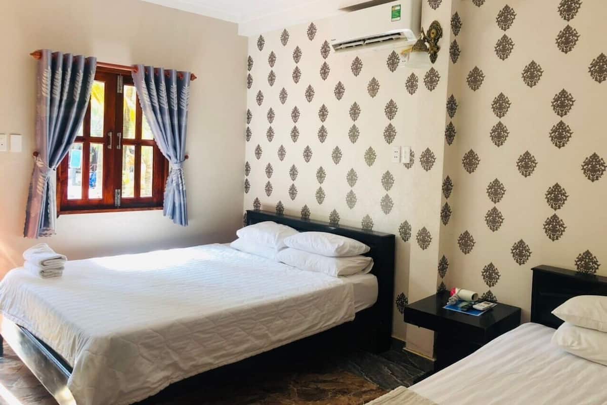 Minibar, escritorio y wifi gratis
