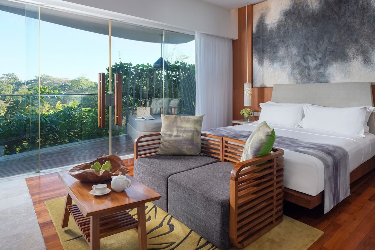 Ropa de cama de alta calidad y minibar