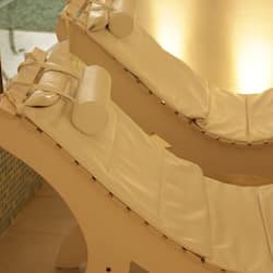 Sauna, hot tub, steam room, Turkish bath/hammam, body treatments