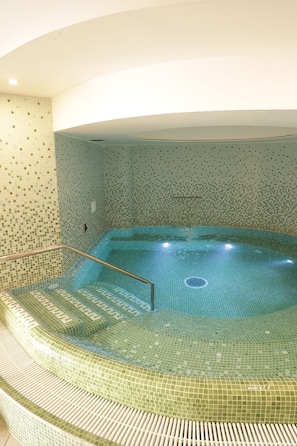 Sauna, spa, bain de vapeur, bain turc/hammam, soins du corps