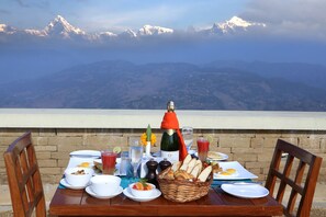 Food and drink - Rupakot Resort (Lekhnath)