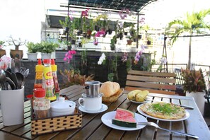 Breakfast meal - Ngoc Minh Hotel (Ho Chi Minh City)