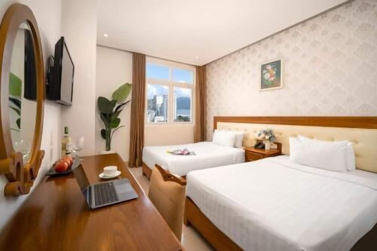 Literie de qualité, minibar, coffre-fort, bureau