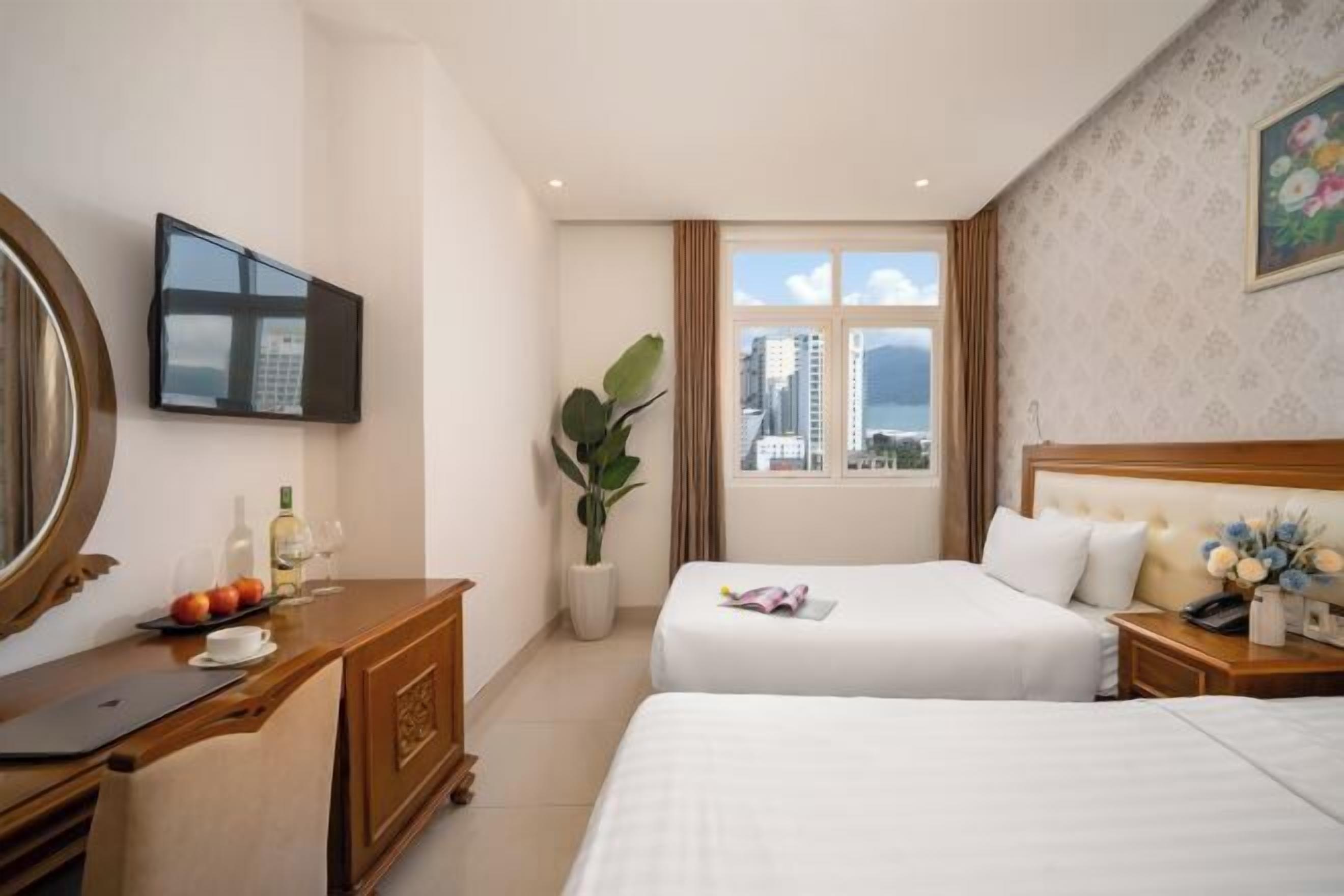 Premium bedding, minibar, in-room safe, desk