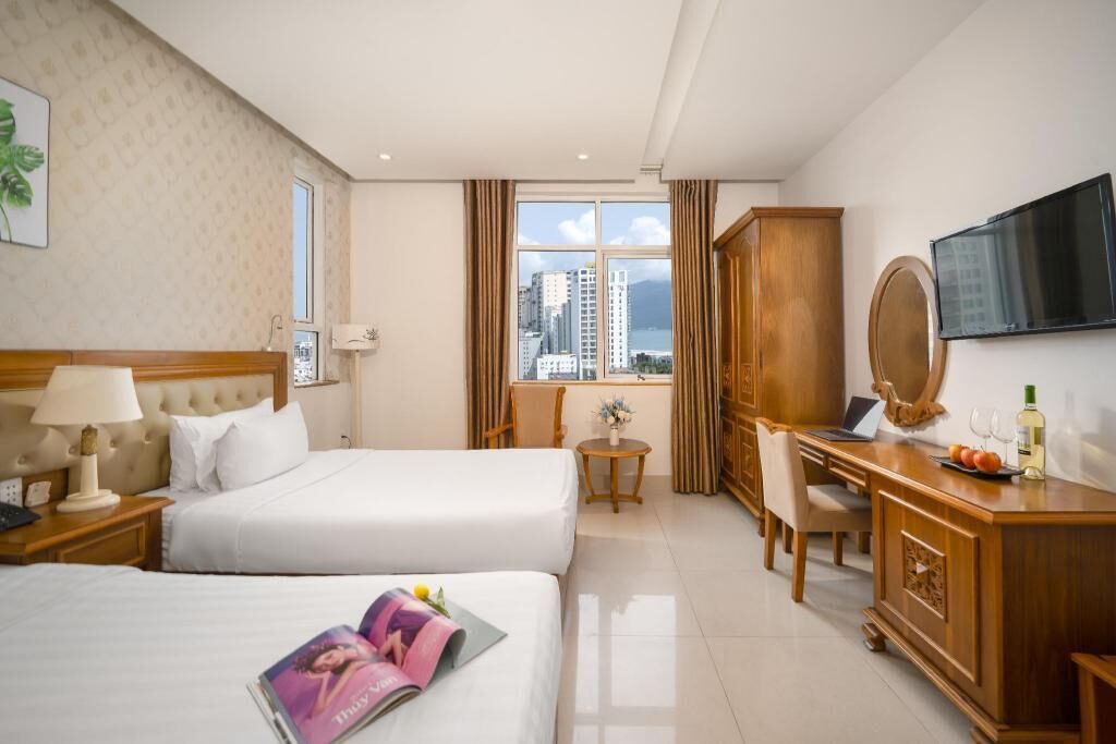 Premium bedding, minibar, in-room safe, desk