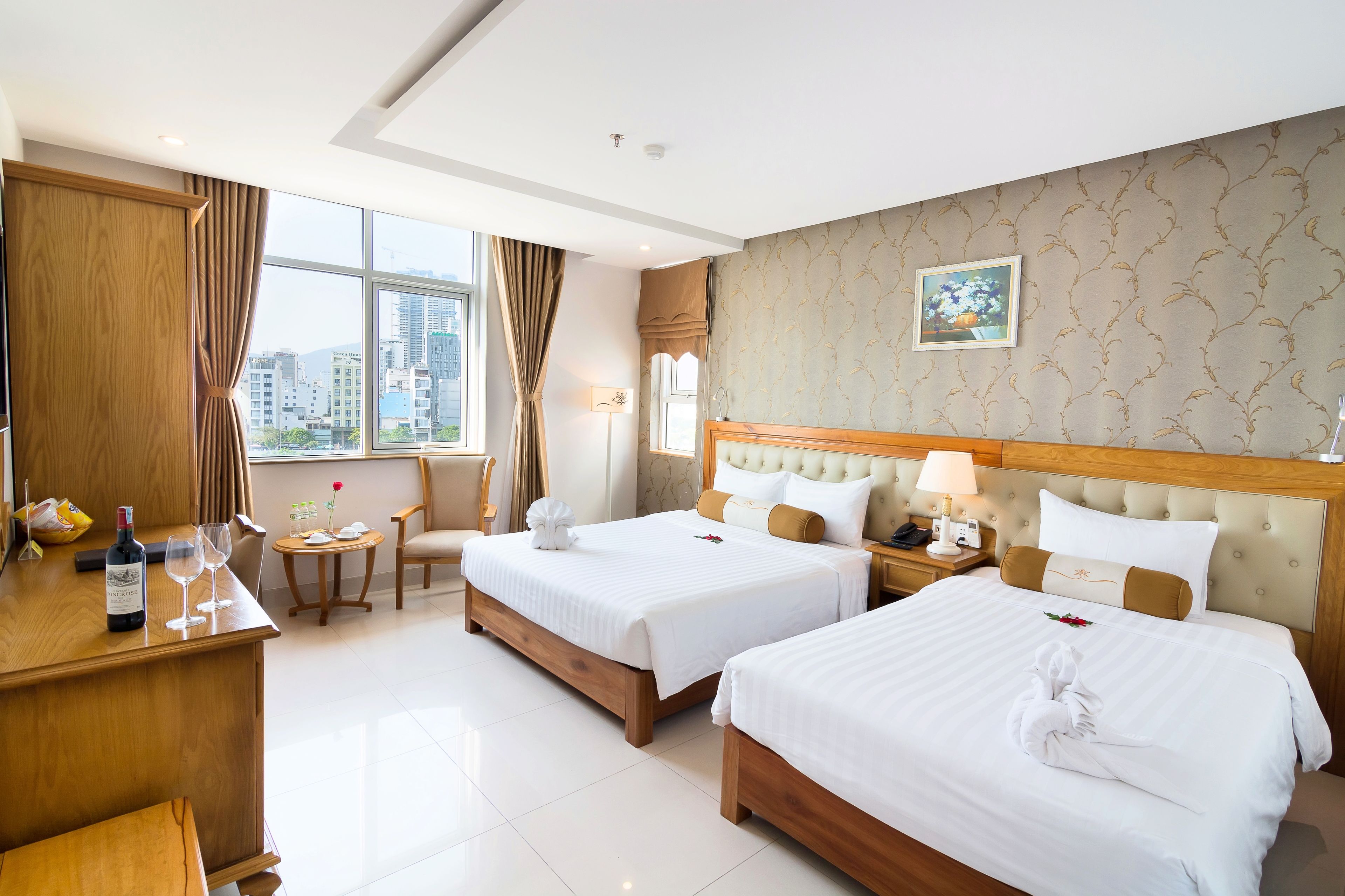 deluxe triple room | 1 bedroom, premium bedding, minibar, in-room safe