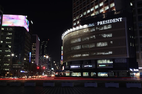 Front of property - evening/night. Hotel President