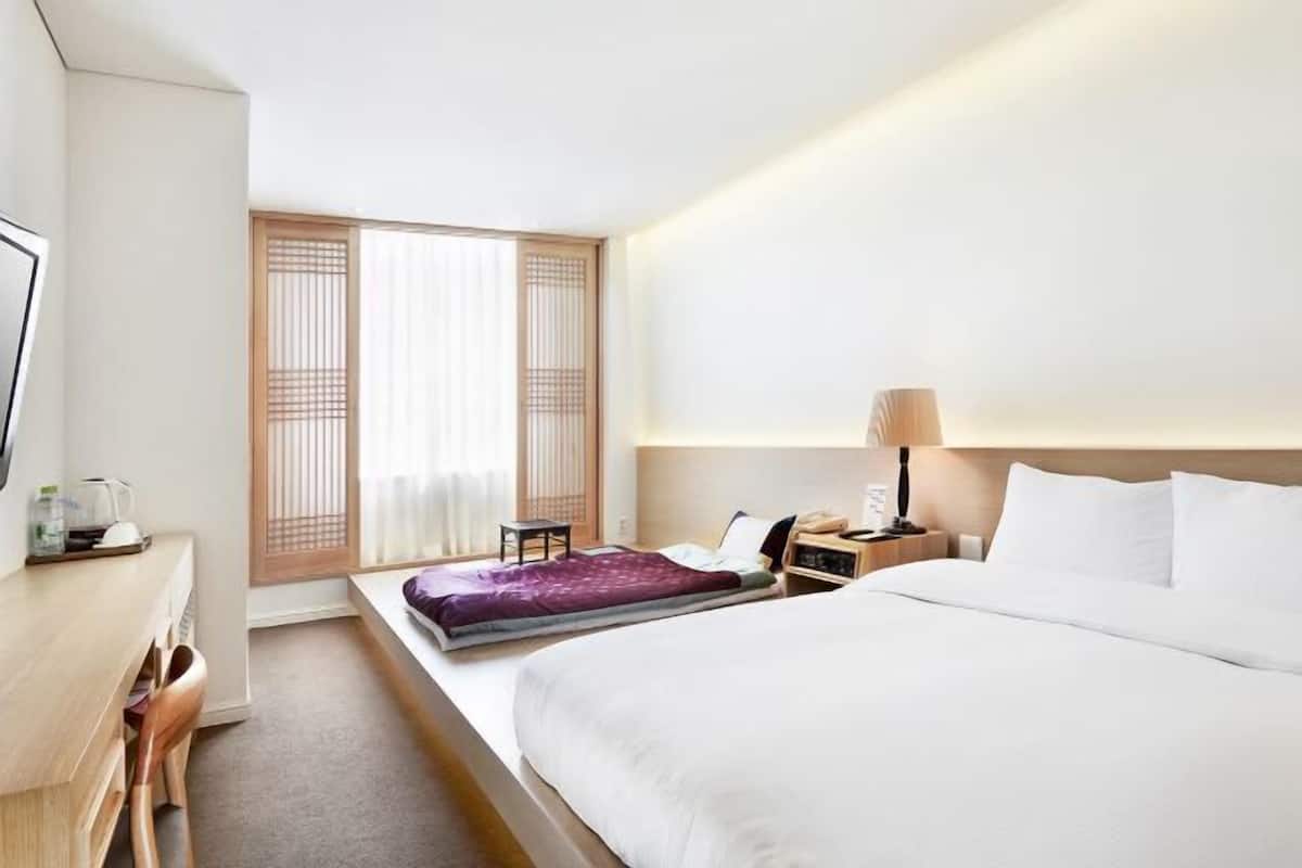 1 camera, biancheria da letto di alta qualità, copriletto in piuma