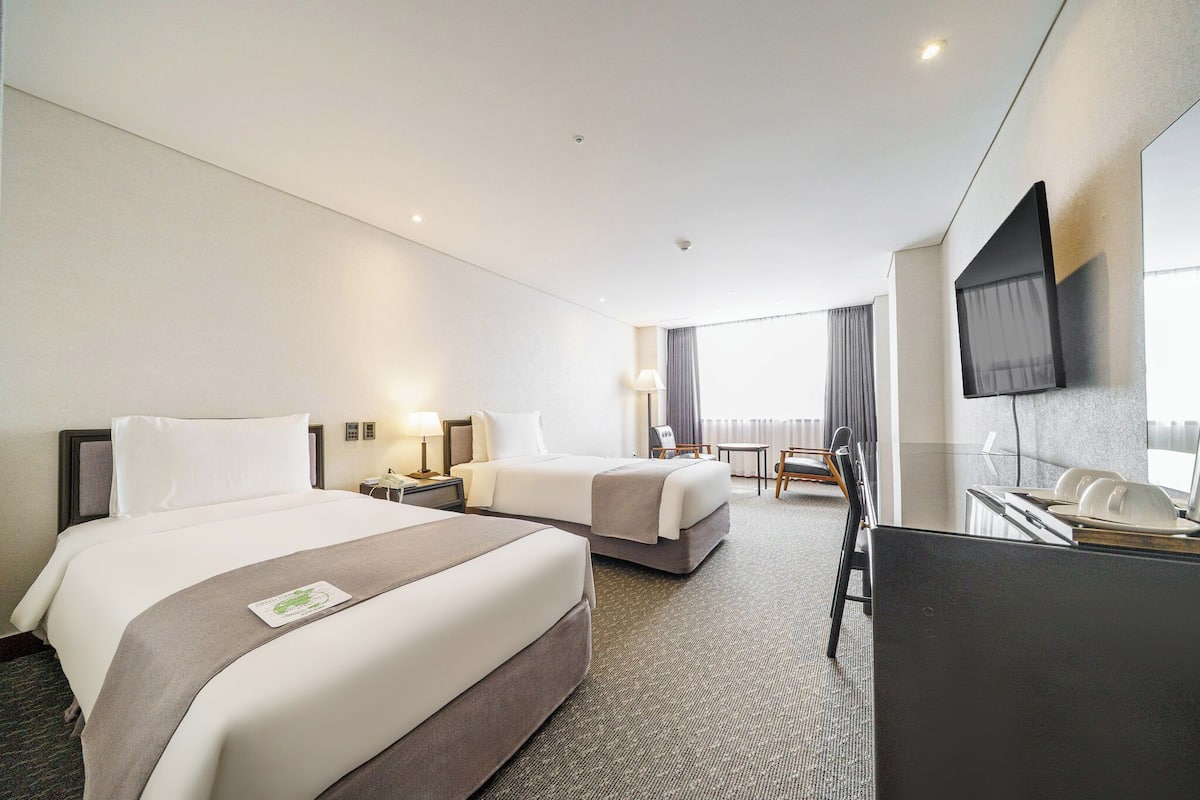 Standard Twin Room, Non Smoking | Roupas de cama premium, edredons de pluma, cofres nos quartos