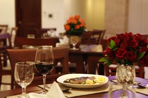 Breakfast, lunch and dinner served  - Lao Golden Hotel (Vientiane)