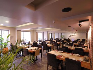 Breakfast served, Turkish cuisine - SennaCity Hotel (Eskisehir)