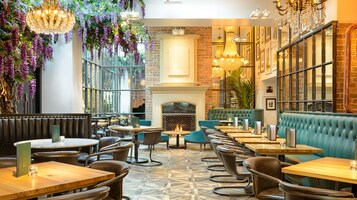 Daily full breakfast (GBP 18 per person)