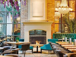 Breakfast, lunch, dinner served; Modern European cuisine  - Black Ivy Hotel (Edinburgh)