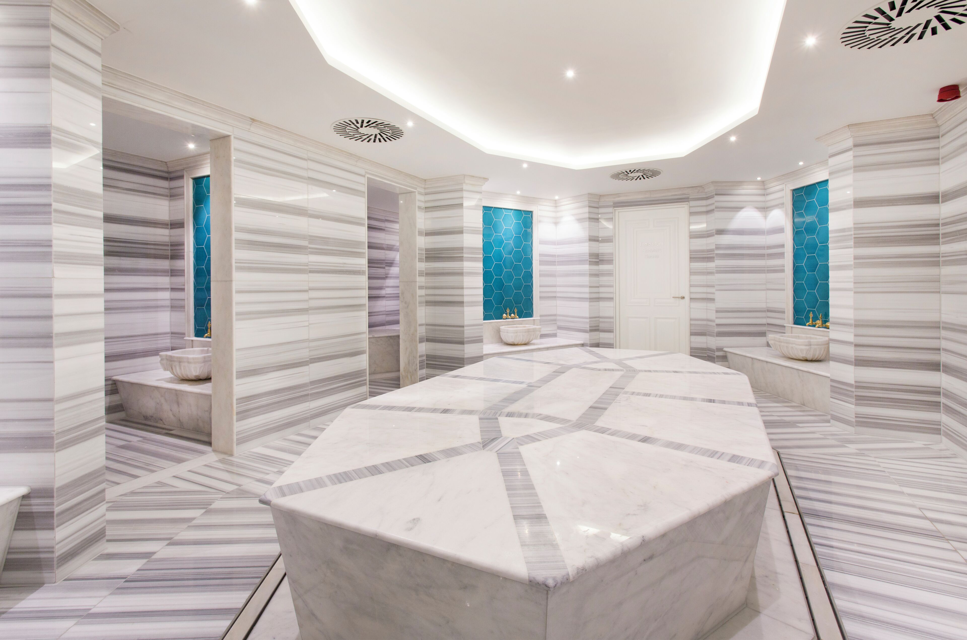 couples treatment room(s), sauna, steam room, turkish bath/hammam